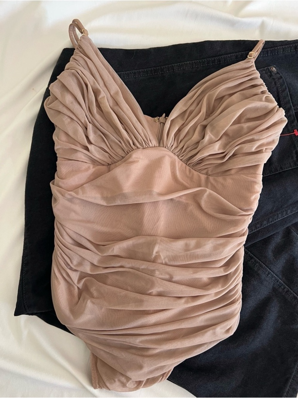 Babaton Nude Luxor Bodysuit ✨🥨 - Picture 2 of 5